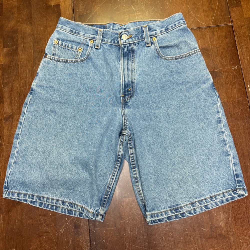 Vtg Levi's 560 Loose Fit Denim Shorts Mens 30 Made in USA Light Wash Batwing tag